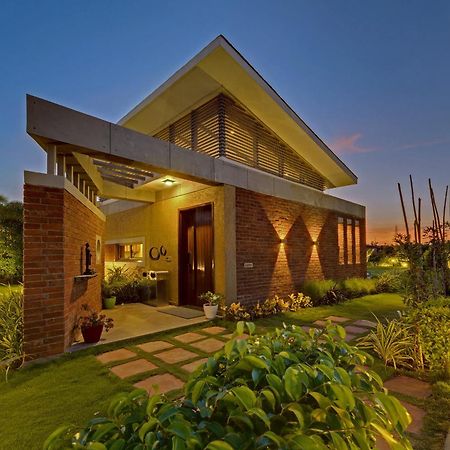 The Fern Royal Farm Resort, Anjār Dış mekan fotoğraf