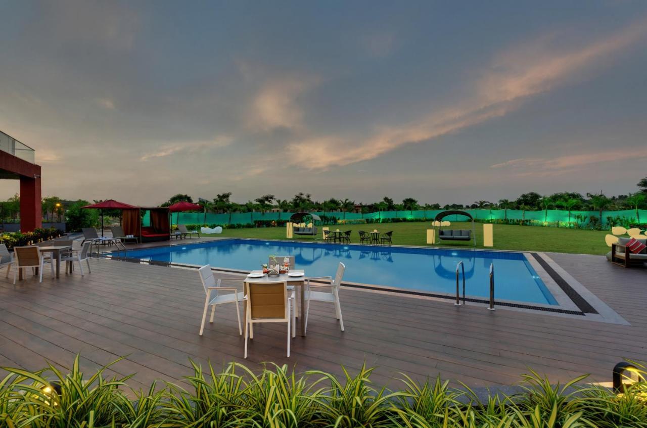 The Fern Royal Farm Resort, Anjār Dış mekan fotoğraf