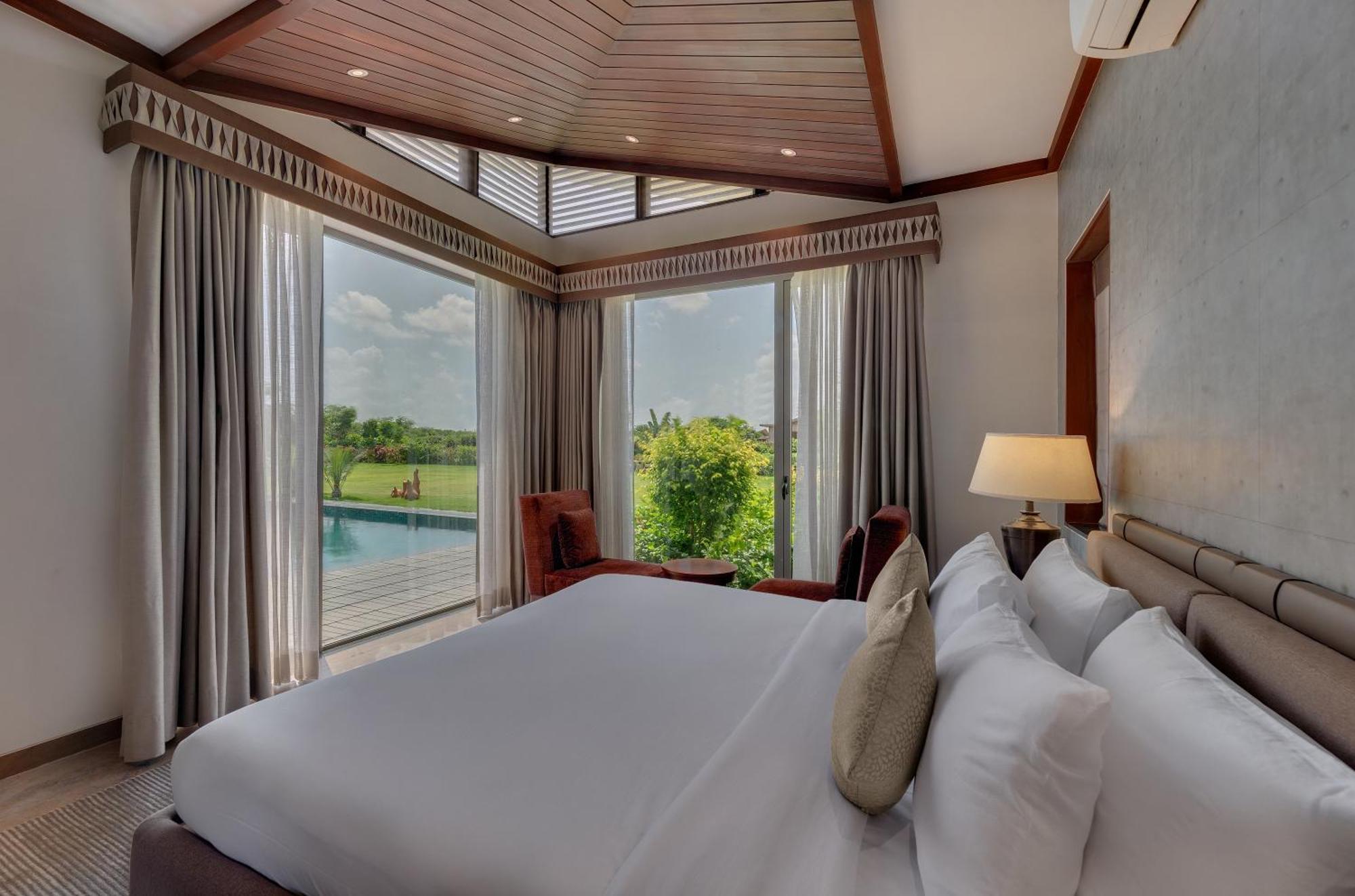The Fern Royal Farm Resort, Anjār Dış mekan fotoğraf